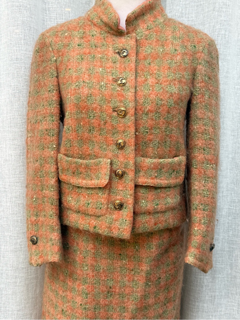 B. Altman & Co Salmon & Green Tweed Suit, blazer skirt ca. 1966 - Picture 2 of 14